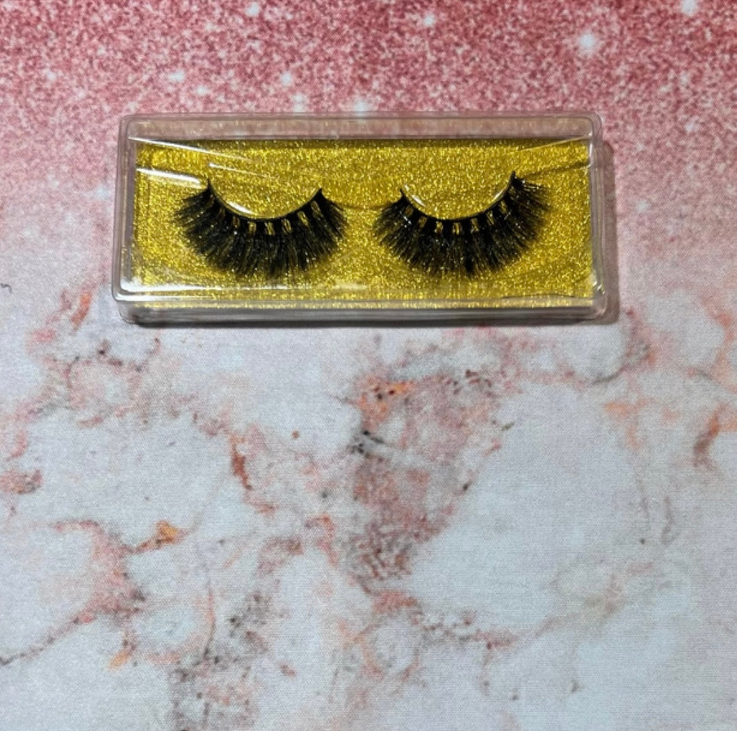 Finesse Those Lashes