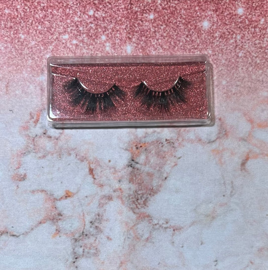Love The Lashes
