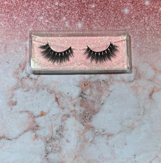 Pretty In Lashes